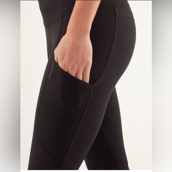 Lululemon Run Reflect Crop Leggings - Picture 6 of 12